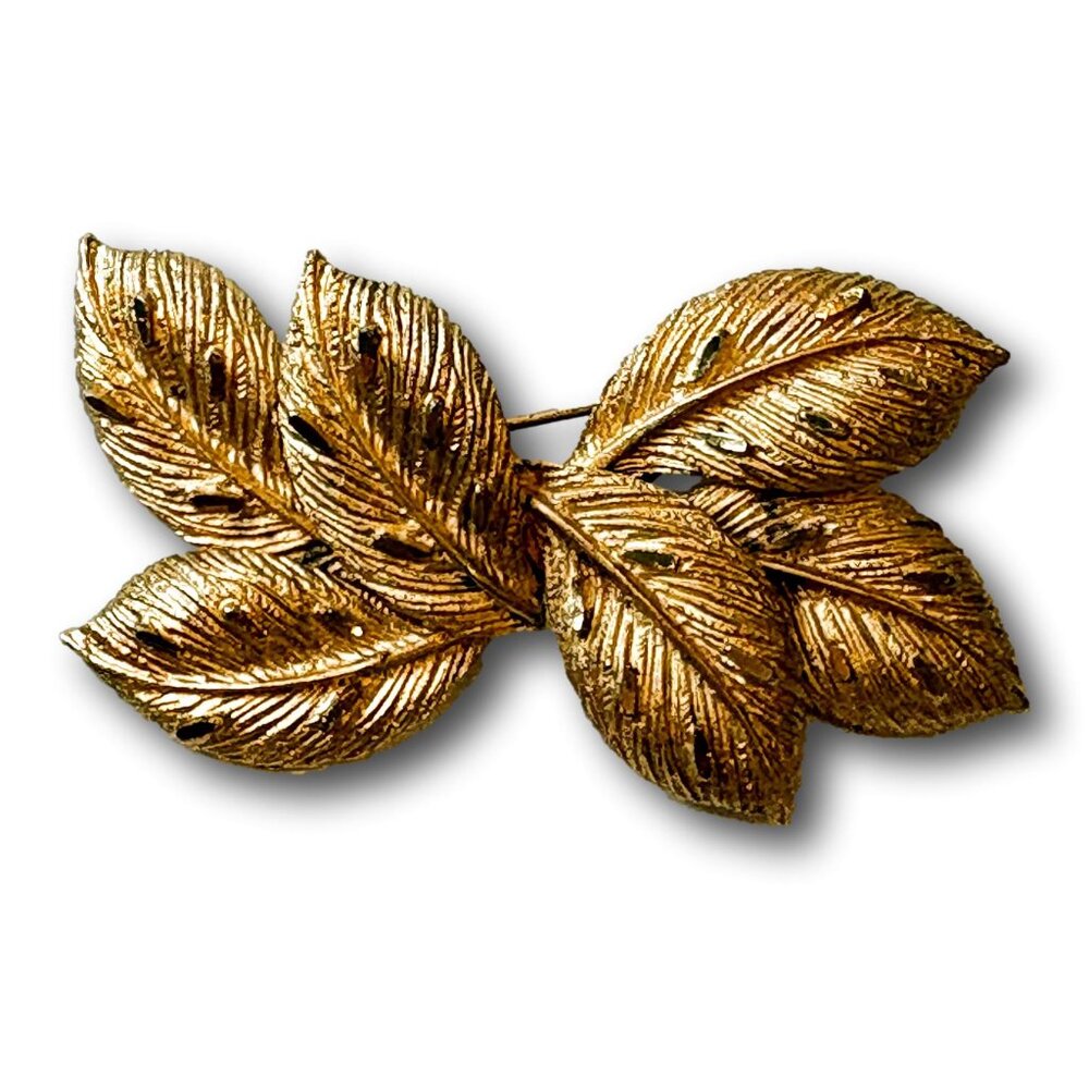 Vintage Coro Gold Leaf Spray Feathers  Brooch Unique Statement Costume Jewelry